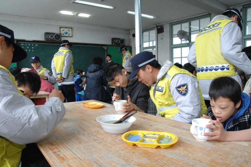 2010.04.14_승가원 장애아동 도자체험 (283)